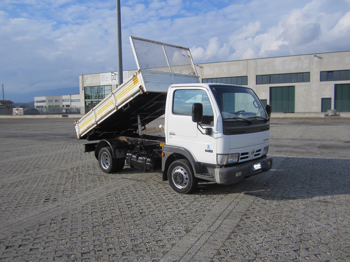 NISSAN CABSTAR 35.13 RIBALTABILE TRILATERALE + BALESTRINI - Diesel Car ...