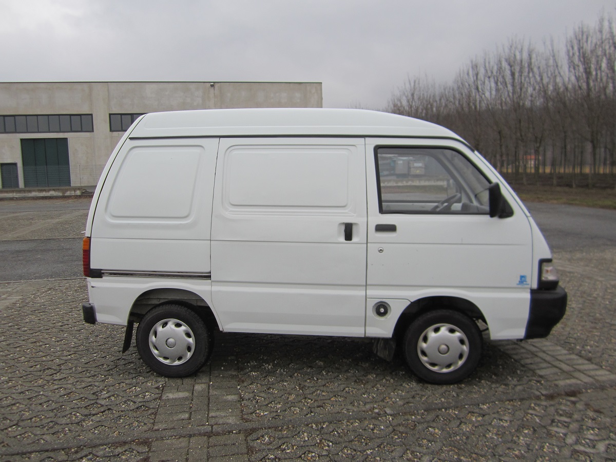 PIAGGIO PORTER 1.3 16V 65CV CLIMATIZZATO 42.000 KM! - Diesel Car s.r.l ...