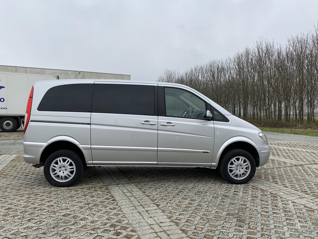 MERCEDES-BENZ VIANO 4MATIC PELLE+TETTO - Diesel Car s.r.l.Diesel Car s.r.l.